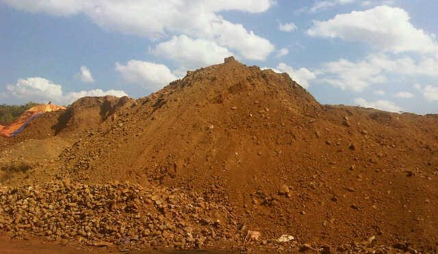 Raw nickel ore materials
